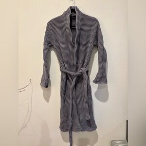 Brooklinen Dreamweave Waffle Robe size medium